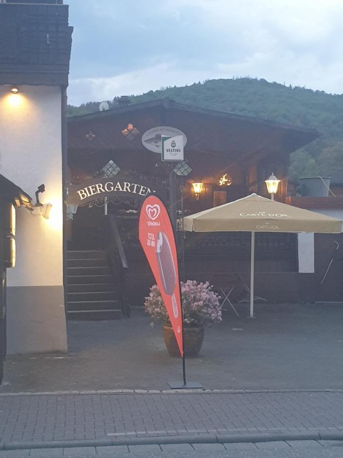 Hotel Restaurant Bauernstube Eschenburg Exterior foto