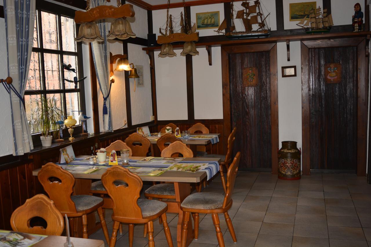 Hotel Restaurant Bauernstube Eschenburg Exterior foto